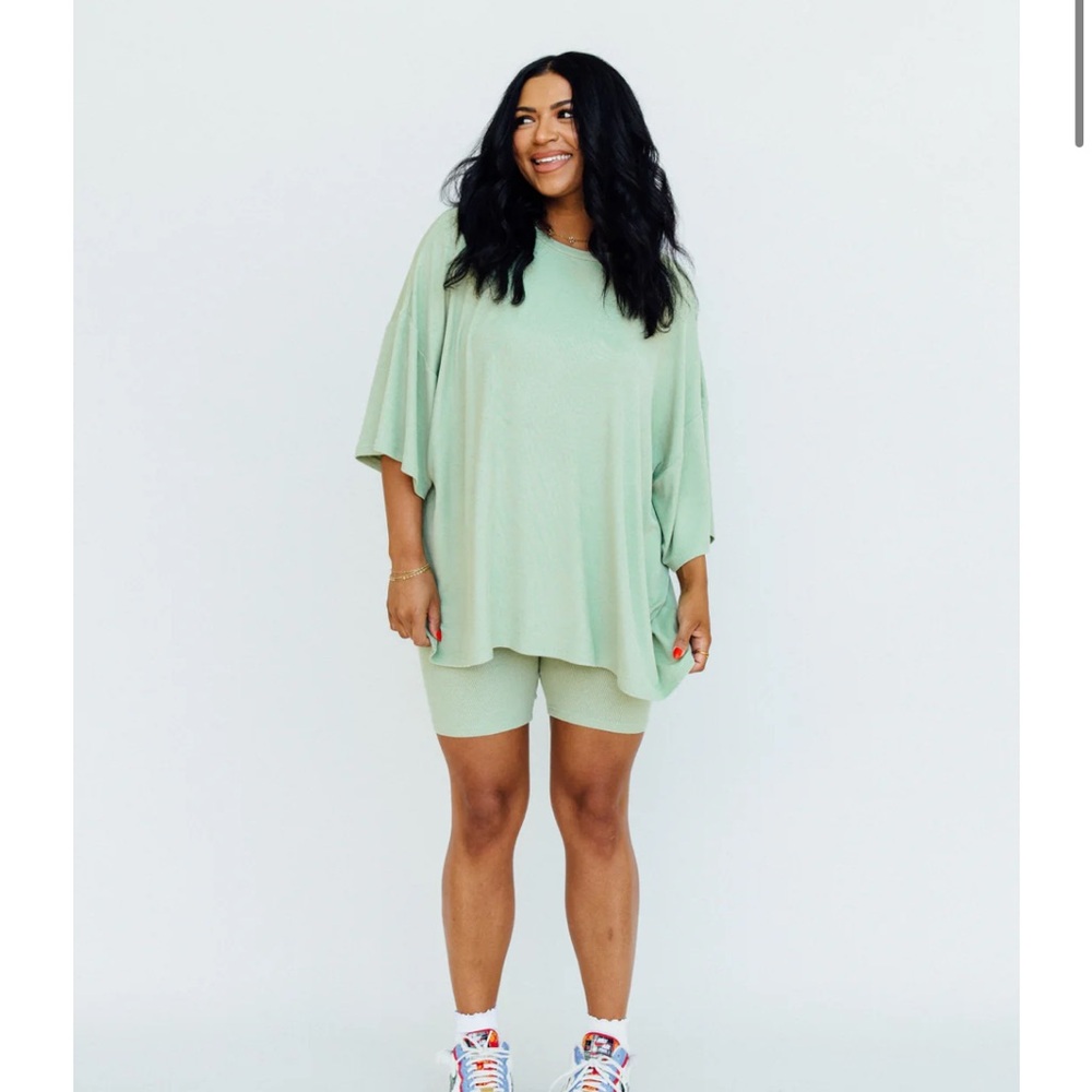 Stylish Knit Top and Shorts Set